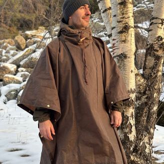 Bushcraft Spain Oilskin Poncho Shelter